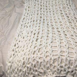 Chunky knit blanket